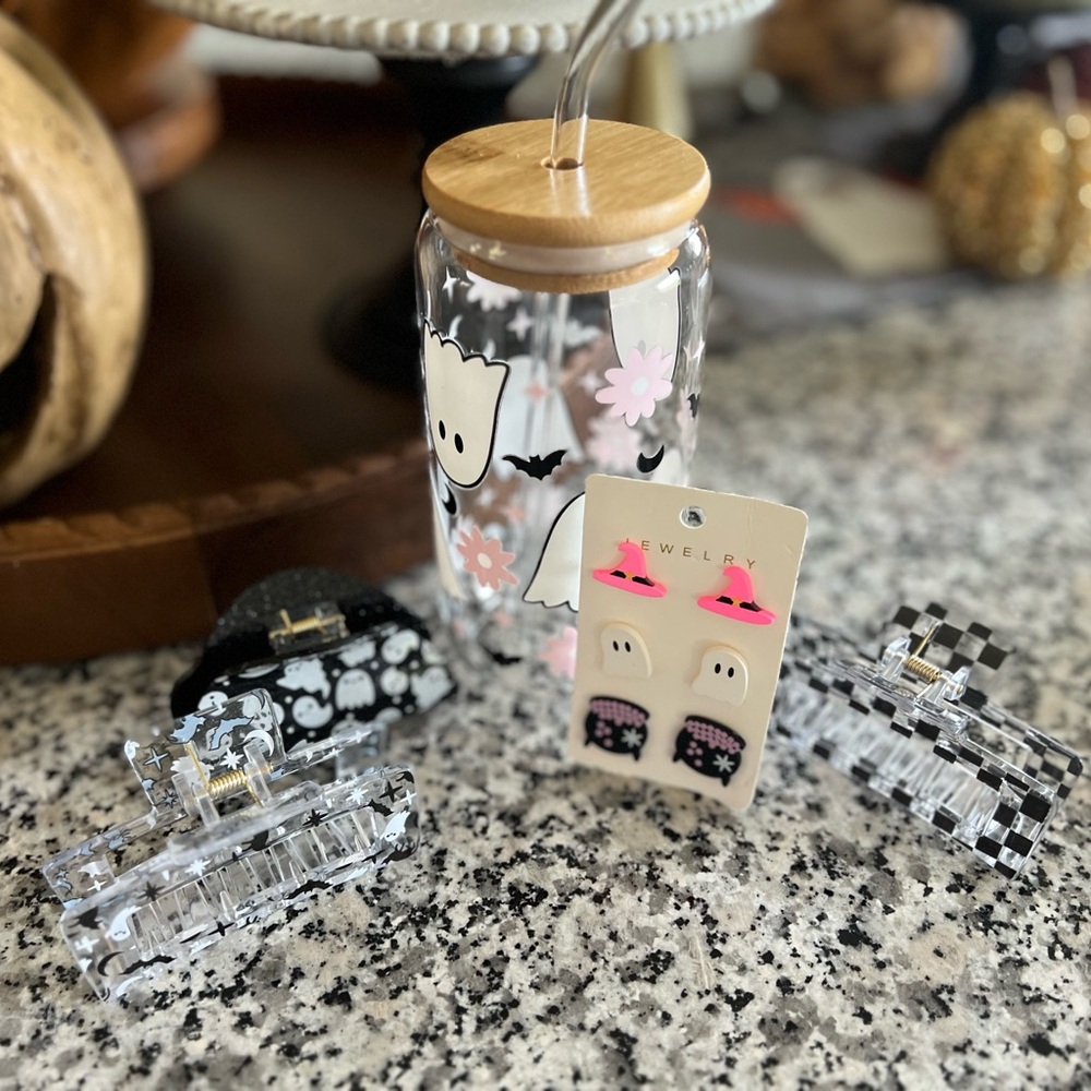 Ghost-Themed Girly Bundle